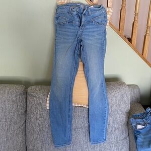 Old Navy Light Blue Denim Jeans.  Smoke free home.  J
